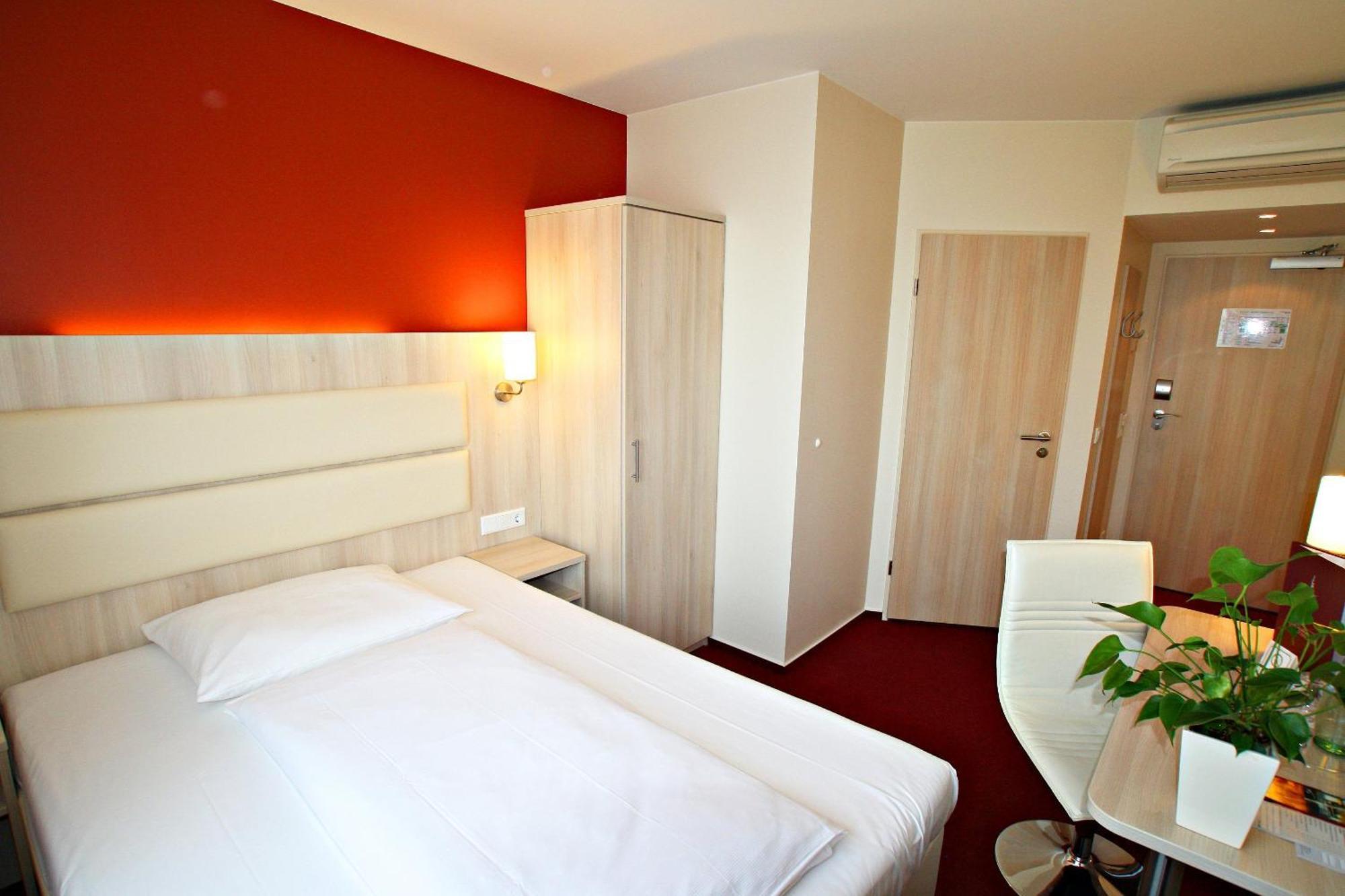 Hotel Roedelheimer Hof - Am Wasserturm Φραγκφούρτη Εξωτερικό φωτογραφία