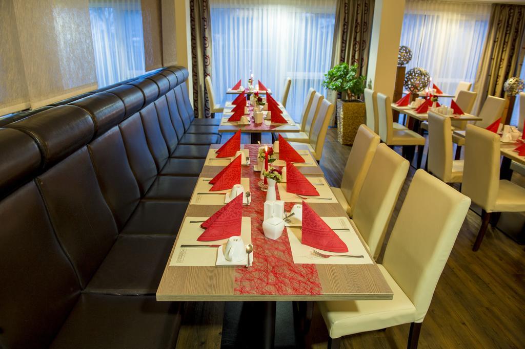 Hotel Roedelheimer Hof - Am Wasserturm Φραγκφούρτη Εξωτερικό φωτογραφία